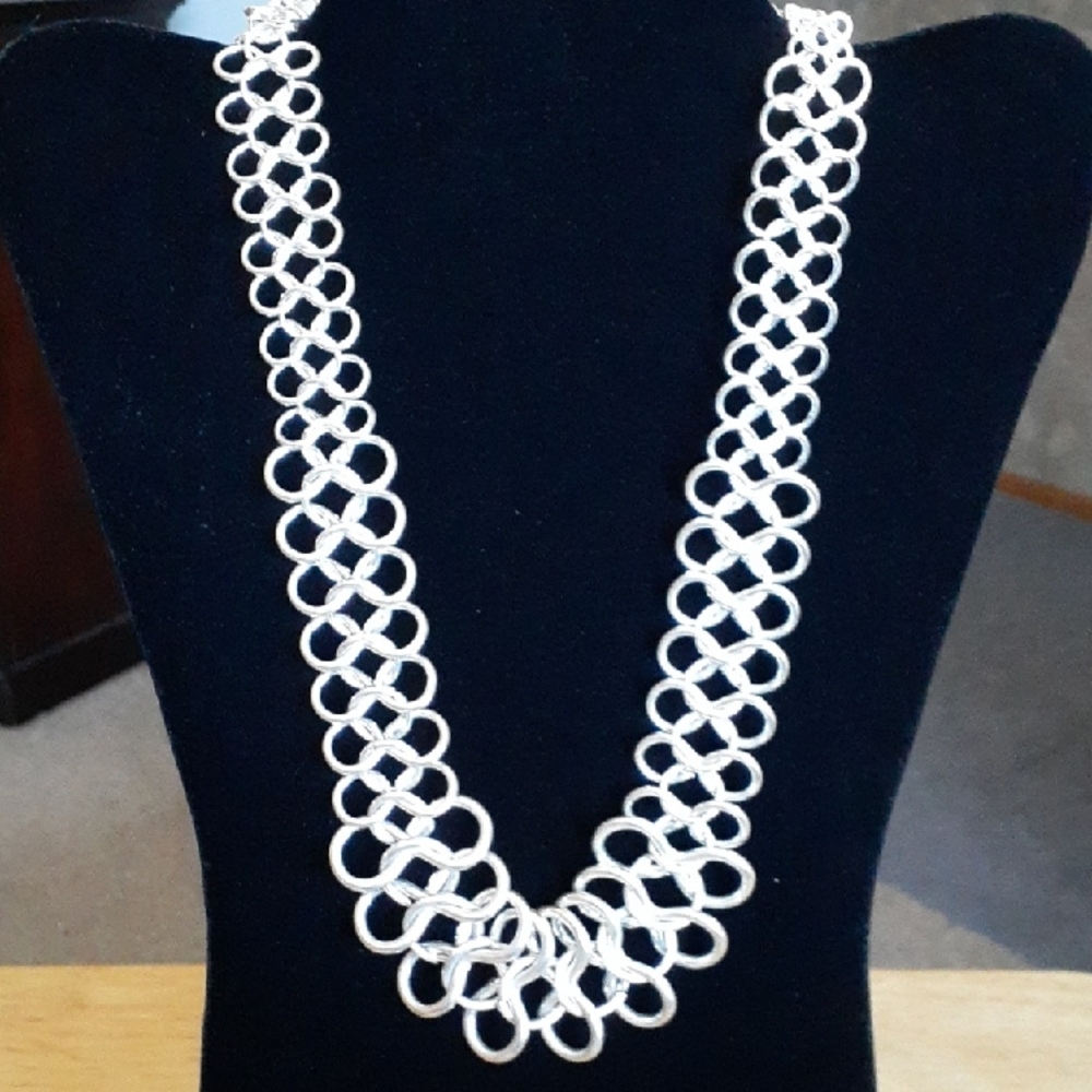 Gorgeous Silver Necklace KK102